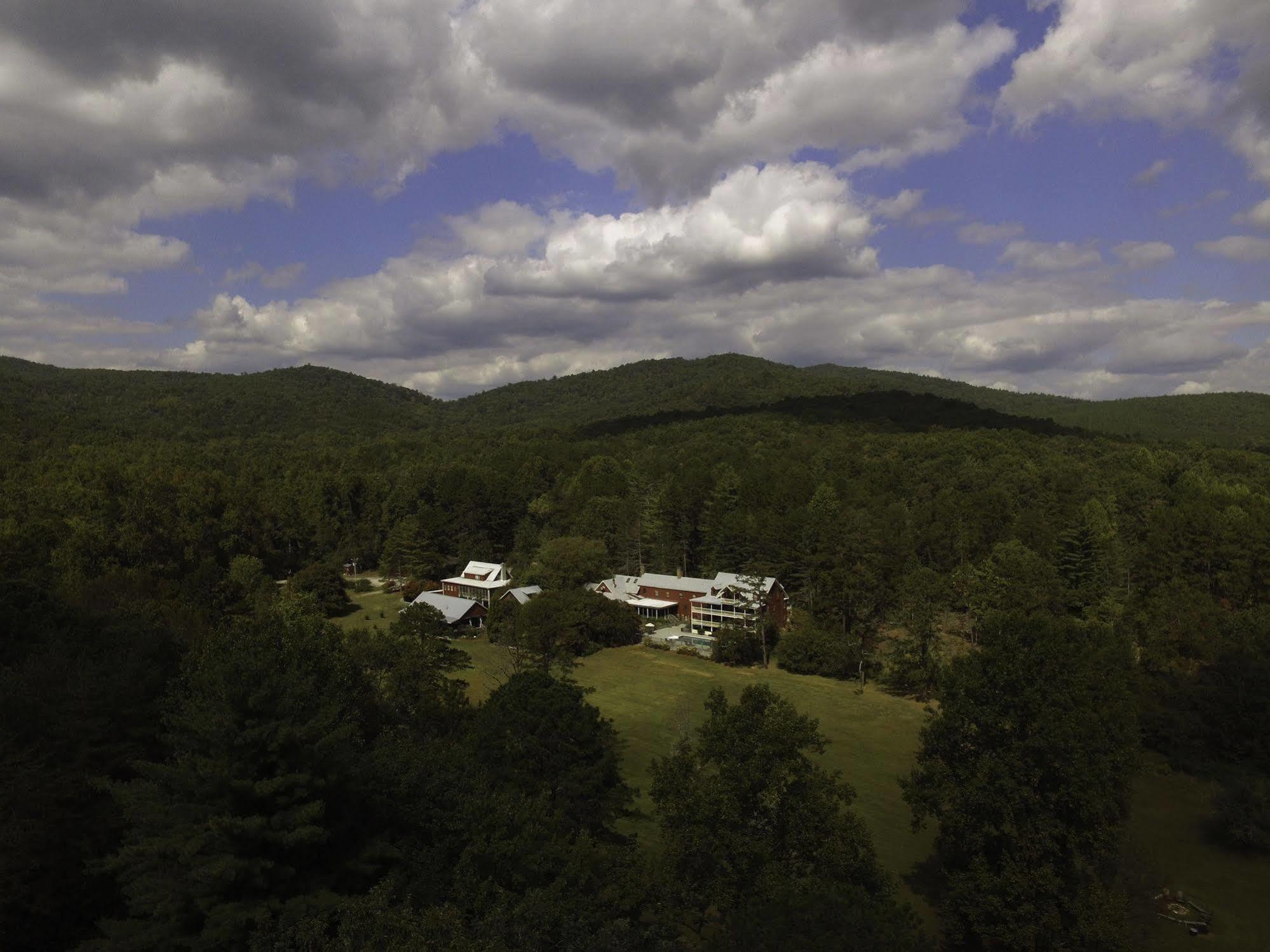 Glen-Ella Springs Hotel & Restaurant Clarkesville Екстериор снимка