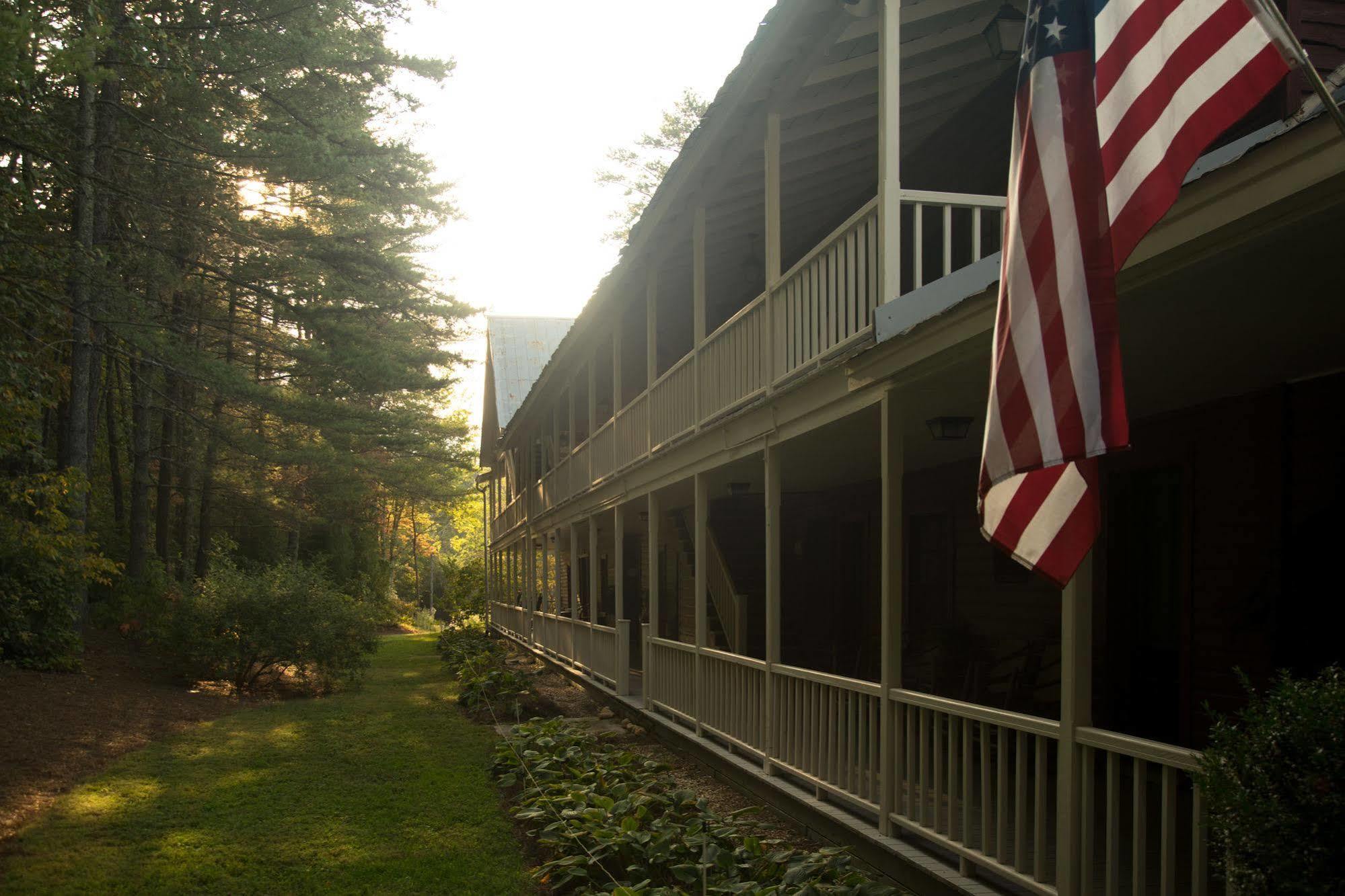 Glen-Ella Springs Hotel & Restaurant Clarkesville Екстериор снимка