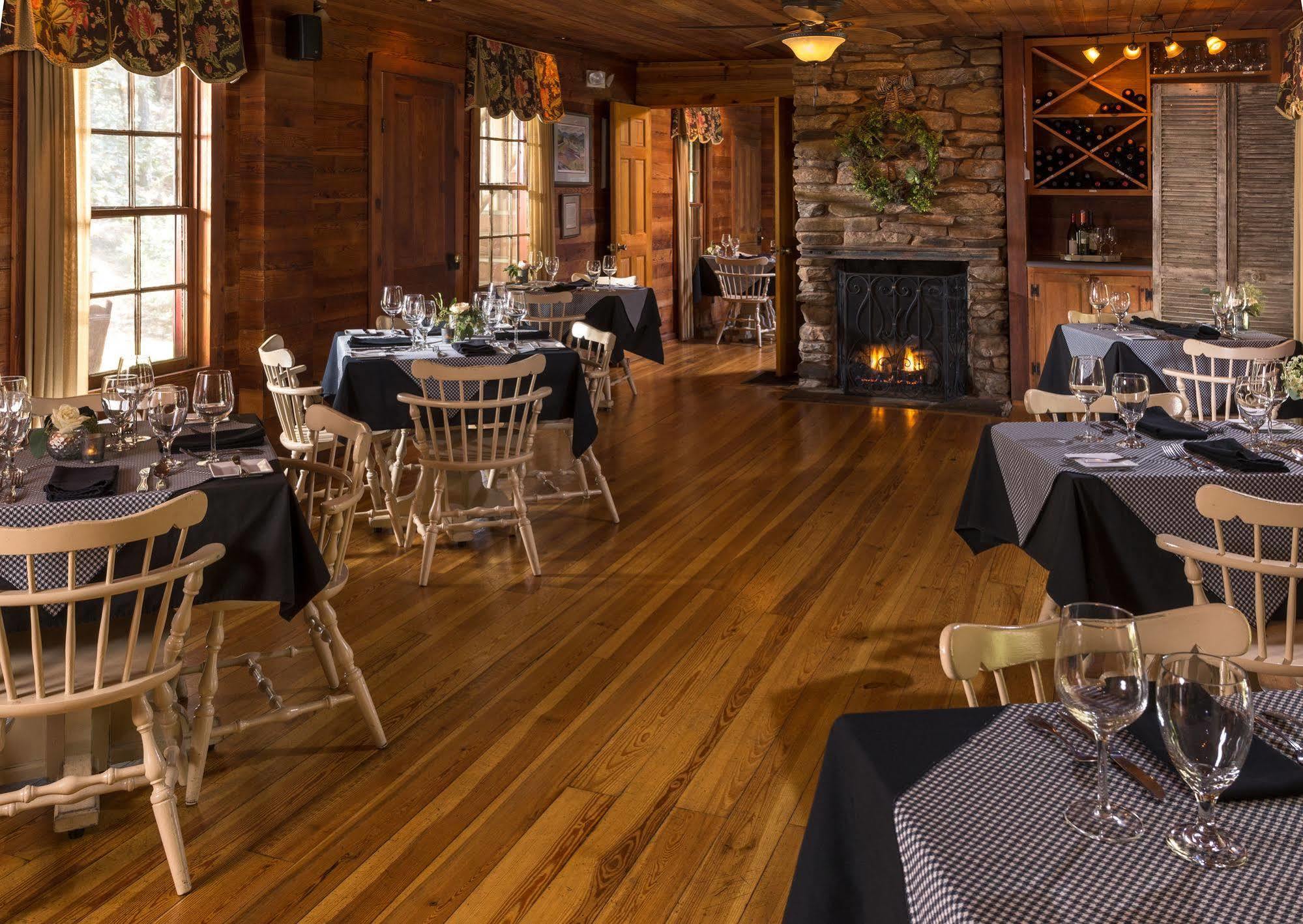 Glen-Ella Springs Hotel & Restaurant Clarkesville Екстериор снимка
