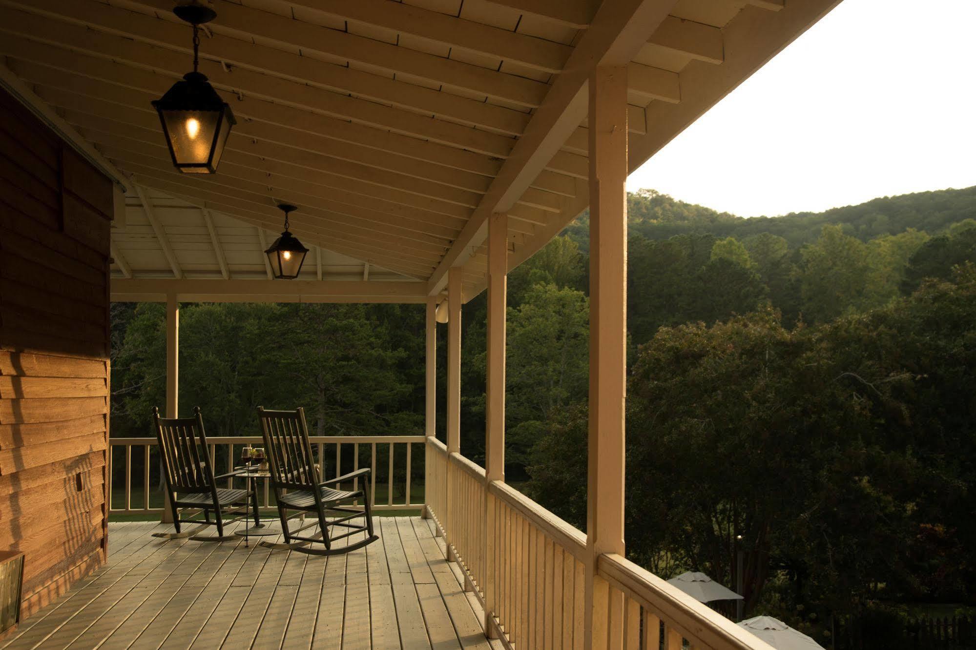 Glen-Ella Springs Hotel & Restaurant Clarkesville Екстериор снимка